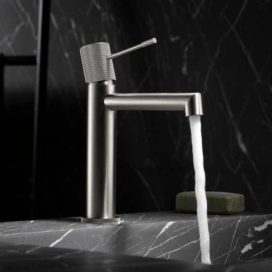 Eengreeps wastafelmengkraan Line geborsteld nikkel