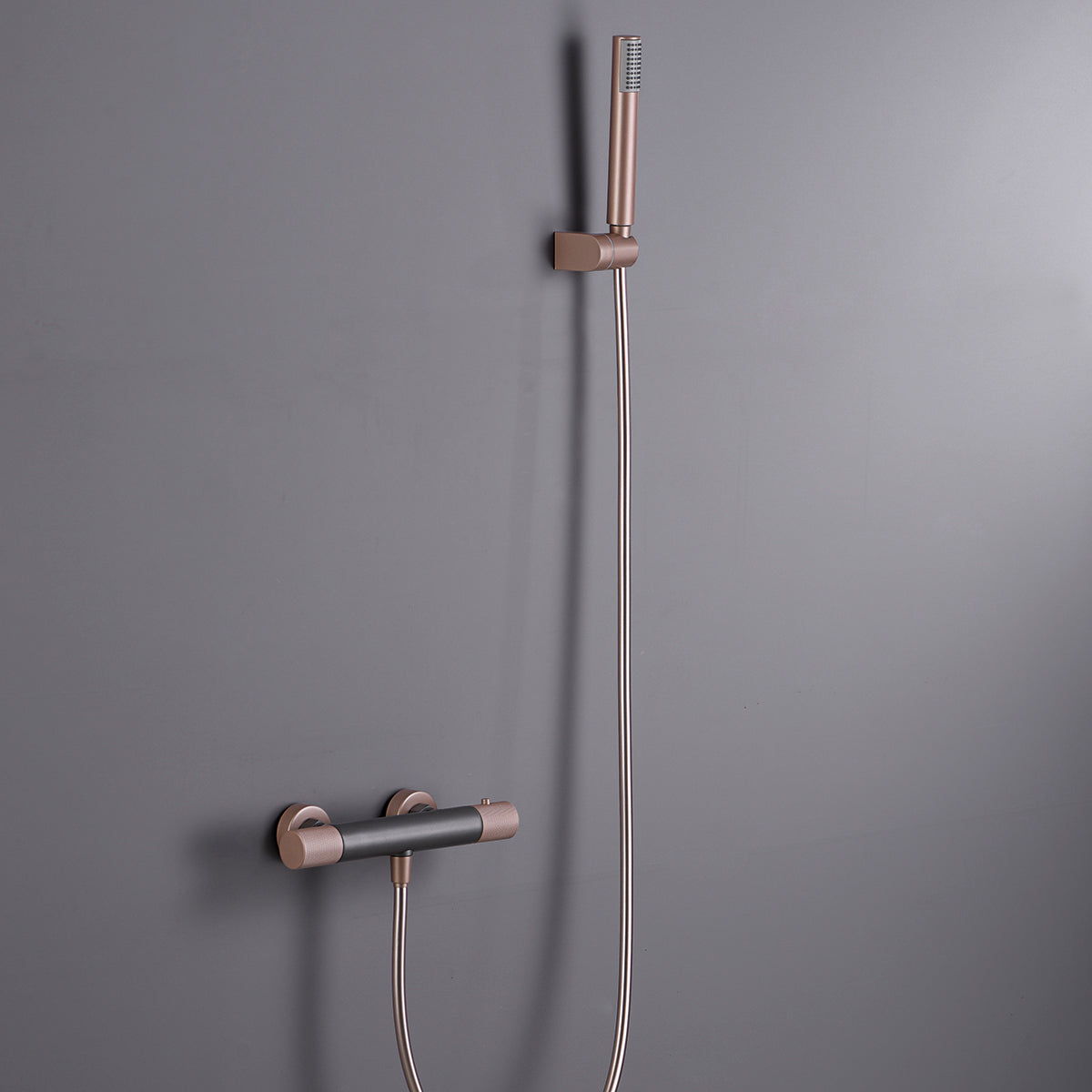Thermostatische mengkraan voor douche Line matgrijs/champagne