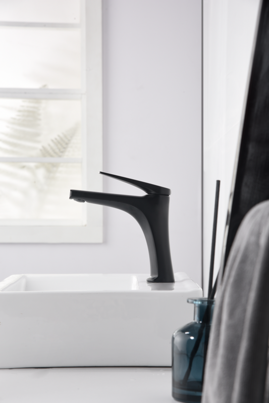 Eengreeps wastafelmengkraan Delos matzwart