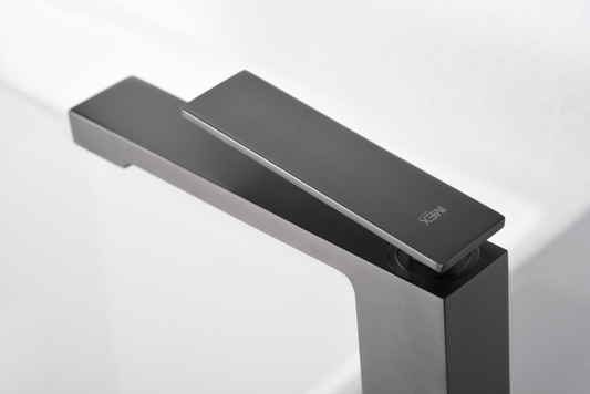 Eengreeps wastafelmengkraan met hoge uitloop Pisa black gun metal