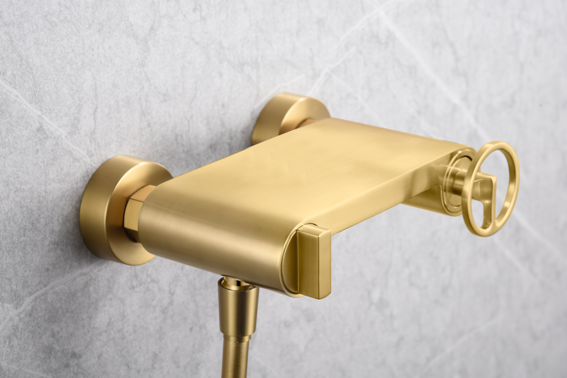 Eengreeps douchemengkraan Olimpo geborsteld goud