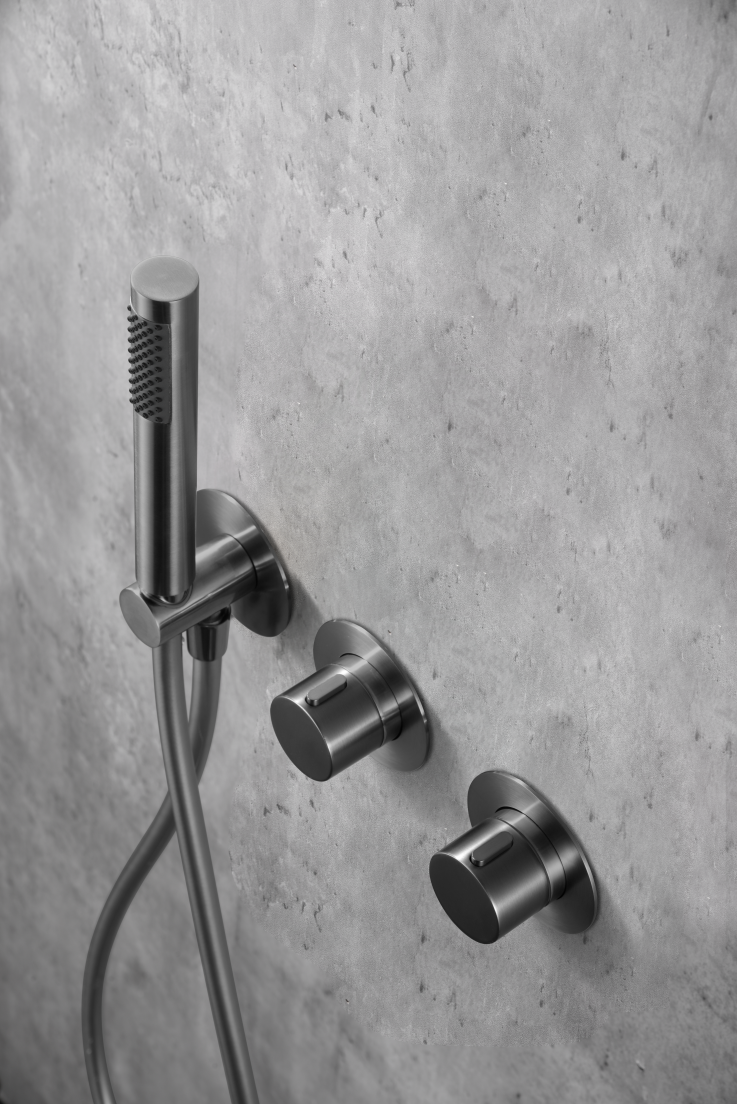 Thermostatische inbouwdoucheset Assen zwart gun metal